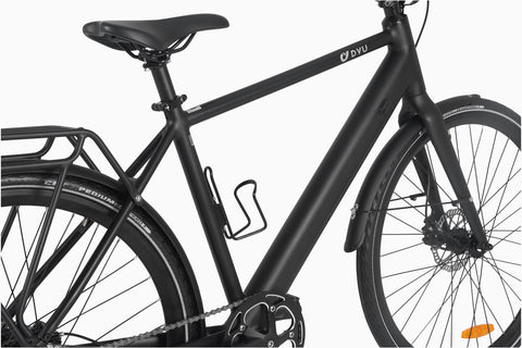 Dettaglio del telaio della bicicletta elettrica DYU Stroll 1 in nero opaco. Dettaglio del telaio della bicicletta elettrica DYU Stroll 1 in nero opaco.