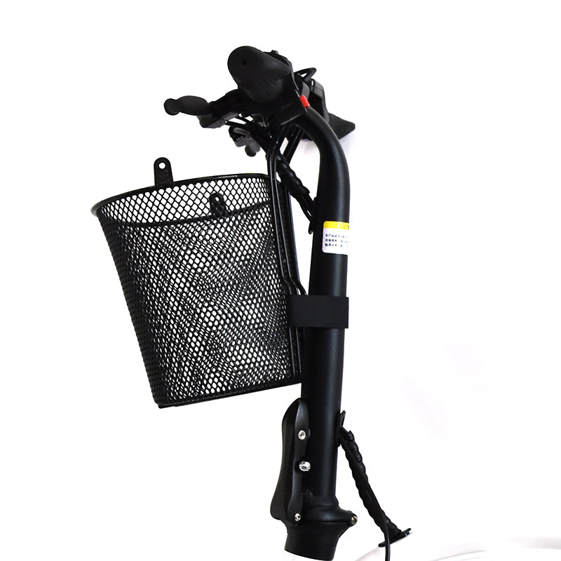 Cesto resistente in metallo nero per biciclette, manico pieghevole incluso. Cesto resistente in metallo nero per biciclette, manico pieghevole incluso.