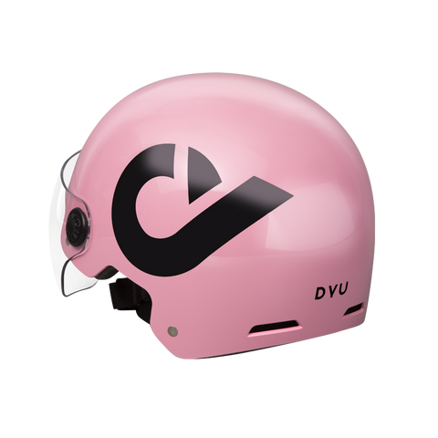 Casco ciclismo rosa con visiera, design moderno e logo DYU. Casco ciclismo rosa con visiera, design moderno e logo DYU.